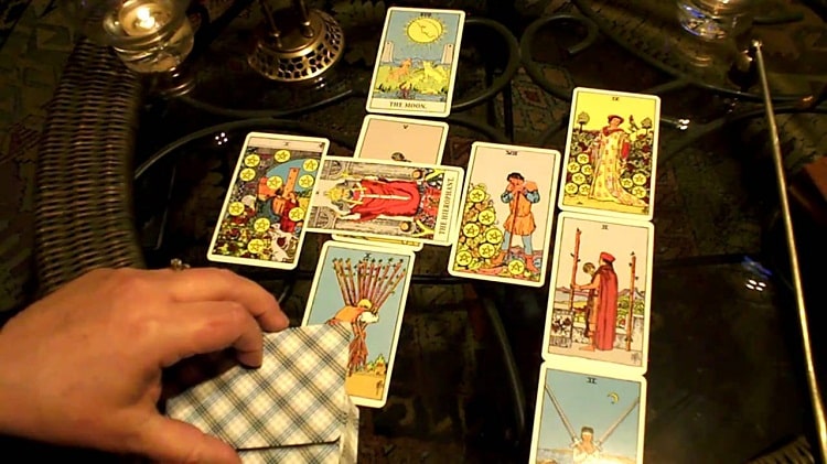 Best Tarot Card Reader in Delhi